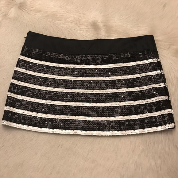 Sequin stripe mini skirt - Picture 1 of 2